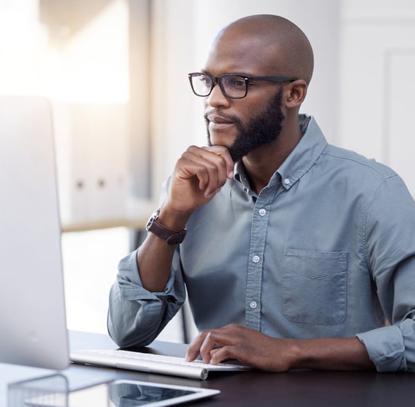 mortgage-professional-on-laptop mortgage-professional-on-laptop